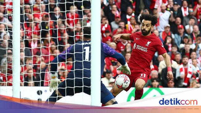 Babak I Selesai, Liverpool Ungguli Brentford 1-0