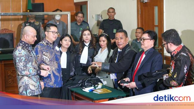 Insting Hotman Paris Terbukti, Irjen Teddy Minahasa Lolos Hukuman Mati