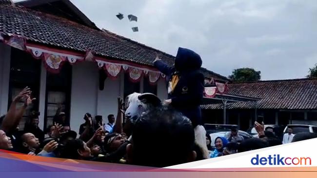 Bawaslu Panggil Kader NasDem Garut yang Sawer Duit di Halaman KPU