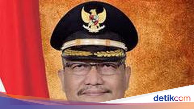 Tak Akur dengan Bupati, Wabup Agam Mengundurkan Diri