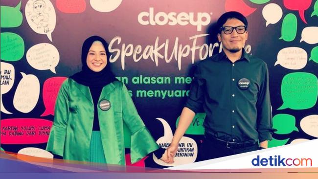 Desta dan Natasha Rizki Masih Serumah