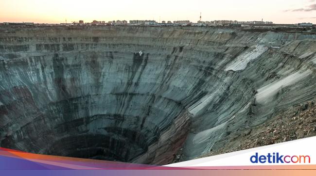 Wow! Kuadriliun Ton Berlian Terkubur Jauh di Dalam Bumi