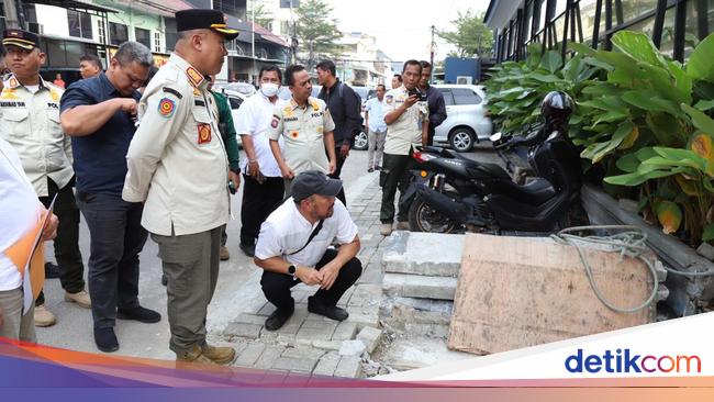 Pemkot Jakut Beri Waktu 4 Hari Agar Pemilik Bongkar Ruko 'Makan Jalan'