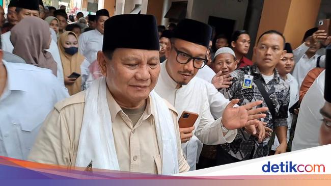 Tawa Lebar Prabowo Usai Bertemu Jokowi Meski Isi Pembicaraan Jadi Rahasia