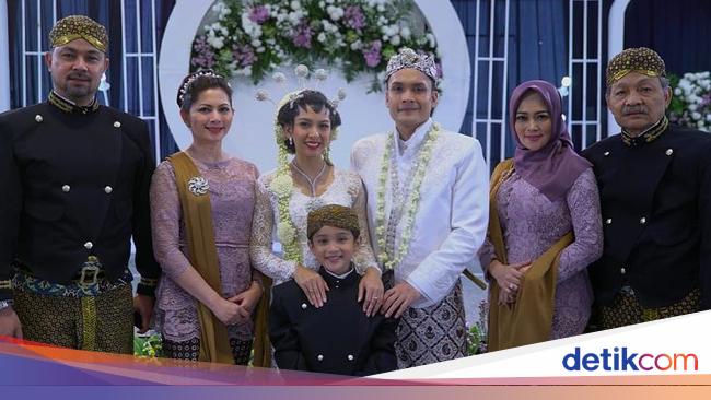 Eeng Saptahadi Meninggal, Para Pemain Takdir Cinta Yang Kupilih Berduka