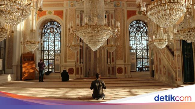 Lirik Assubhubada, Sholawat yang Menyejukkan Hati