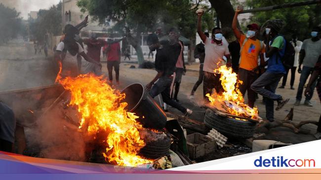 Senegal Blokir Internet dan Larang Unjuk Rasa Tolak Penundaan Pemilu