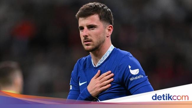 Viral Jersey Chelsea Mason Mount Diinjak, Dirobek, Dikencingi