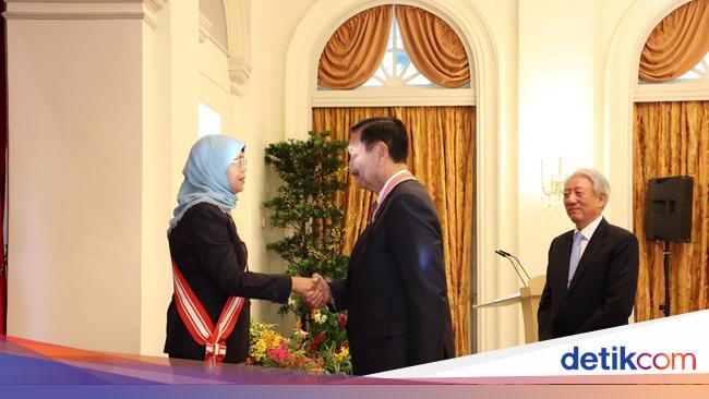 Dinilai Jalankan Tugas dengan Baik, Luhut Dapat Penghargaan dari Singapura