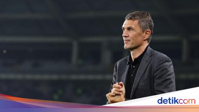 Paolo Maldini Dipecat, Fans Milan Jangan Lama-lama Bersedih