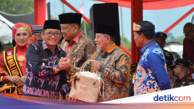 Walkot Padang Hendri Septa Sabet 2 Penghargaan dari Menteri Pertanian