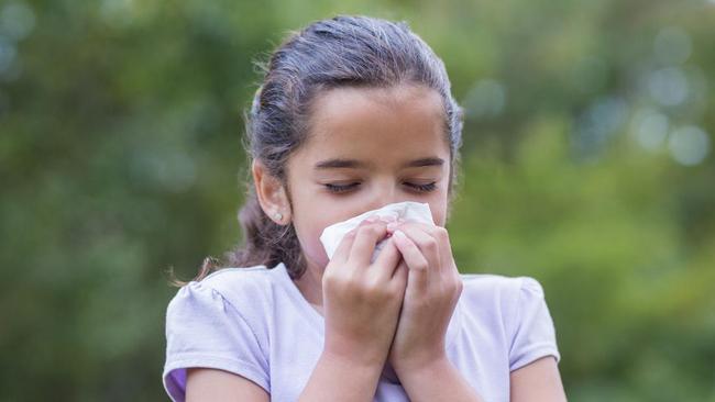 7 Penyebab Mimisan Tiba-tiba pada Anak dan Cara Mengatasinya