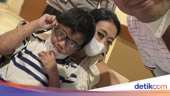 Kondisi Terkini Anak Asri Welas usai Kejang hingga Dirawat di Rumah Sakit