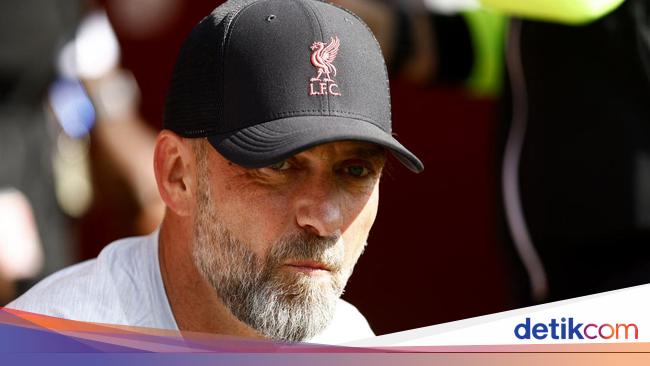 Makian Klopp Ketika Kasih Tanda Tangan buat Fans