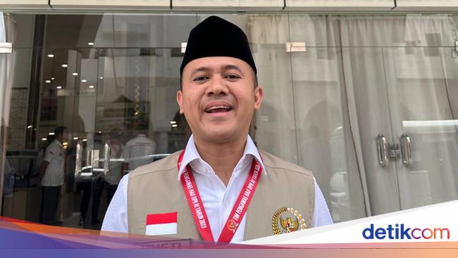 anggota-tim-pengawas-timwas-haji-dari-dpr-ri-mufti-anam_169