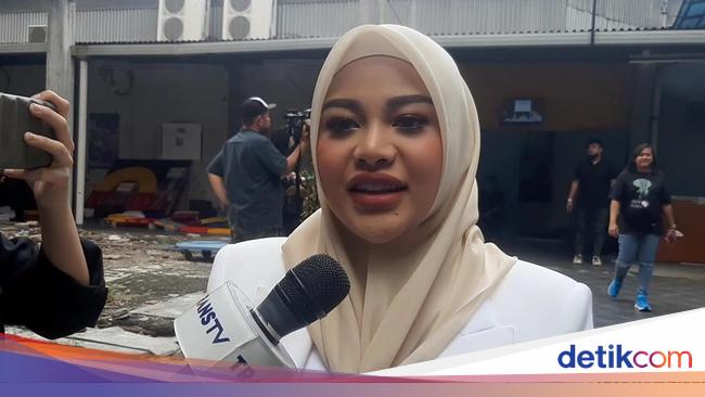 Aurel Hermansyah Tengah Hamil Besar, Kukuh Nyanyi di Konser Kris Dayanti