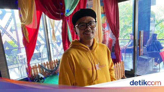Denny-Narji Terjun Politik, Wendy Cagur Konsisten di Jalur Komedi