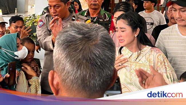 Dewi Perssik Kurban Sapi, Perasaan, hingga Emosi di Idul Adha 2023