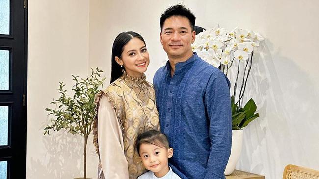 7 Potret Rini Yulianti dan Suami Korea, 9 Tahun Nikah dan Dikaruniai ...
