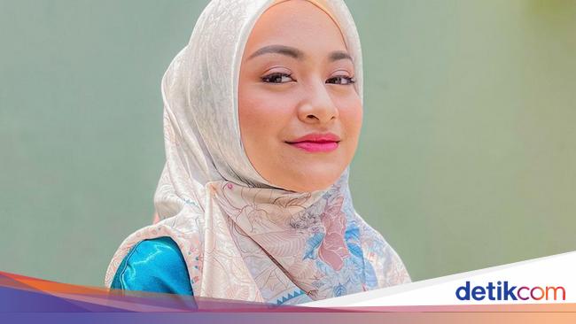 Janji Umi Pipik ke Nathalie Holscher yang Kini Lepas Hijab