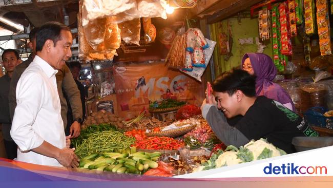 Jokowi Tinjau Harga Pangan di Pasar Tanjungsari Sumedang: Semuanya Stabil