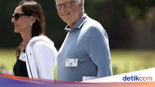 Makin Mesra, Bill Gates Tunangan dengan Kekasihnya?