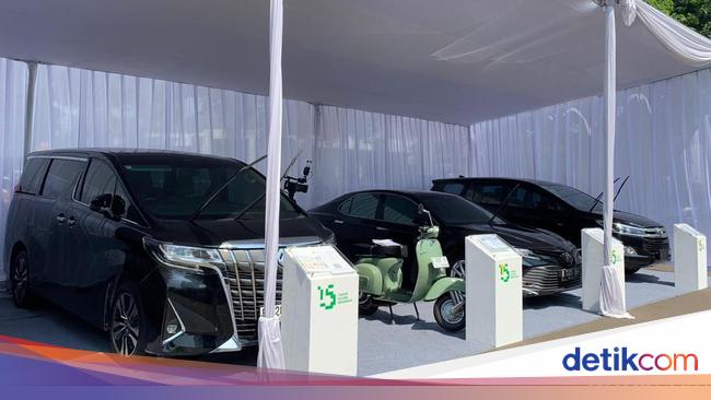 Kemenkeu Gelar Lelang Alphard hingga Mercedes-Benz Mulai Rp 195 Juta