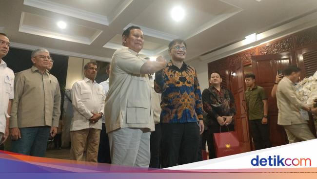 Budiman Sudjatmiko Akan Lapor Hasil Pertemuan dengan Prabowo ke Hasto-Puan