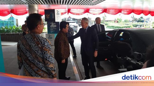 Usai Bertemu Zulhas, Tony Blair Merapat ke Kantor Erick Thohir