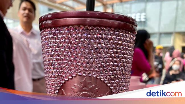 Heboh Botol Tumbler BLACKPINK, Harganya Capai Jutaan Rupiah