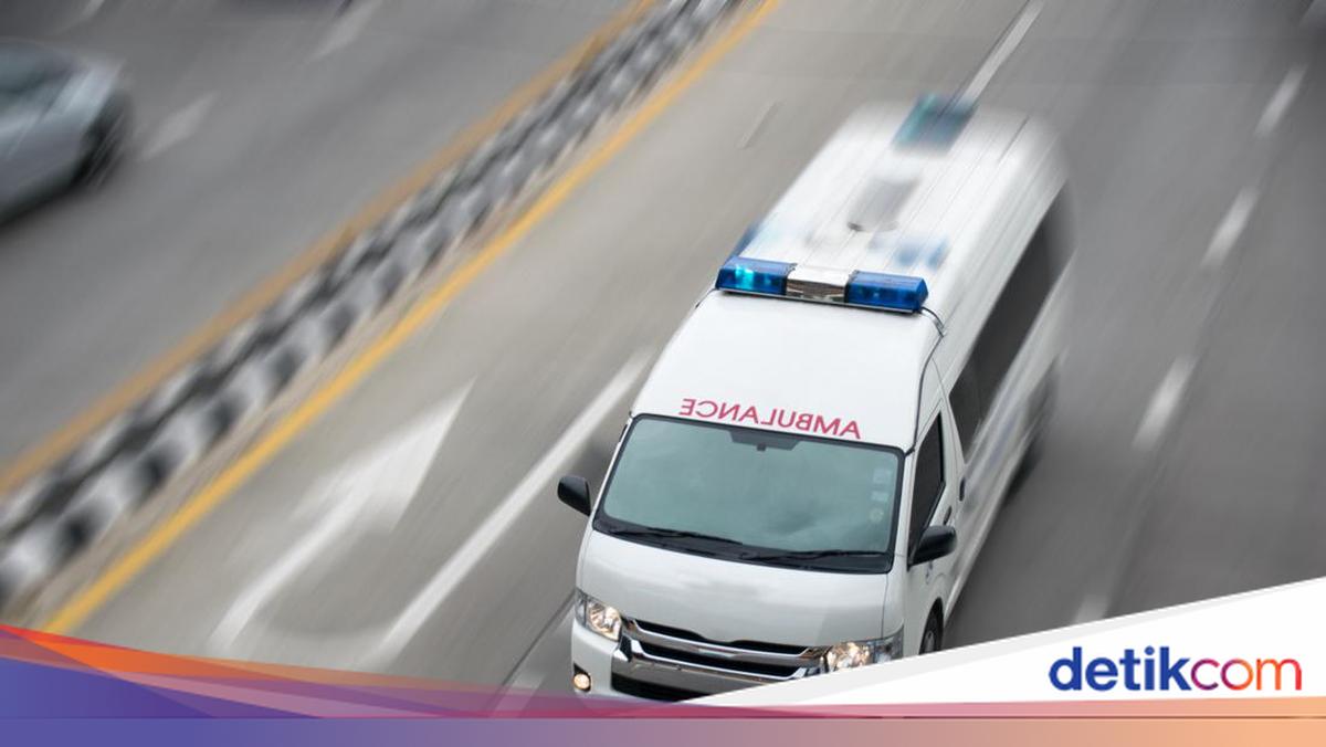 Prank Debt Collector Bikin Kru Ambulans di Jakbar Kegocek Nagih Utang