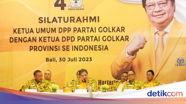 Airlangga Bertemu 38 Ketua DPD Golkar, Muncul Dorongan Merapat ke Prabowo