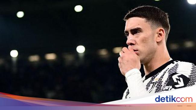 Vlahovic Ingin Bertahan di Juve, namun Takkan Tolak Chelsea