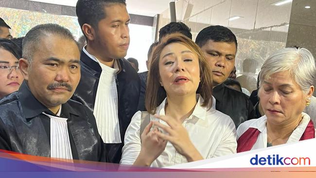 Istri ANS Kosasih Menangis Saat Temani Kamaruddin Simanjuntak di Bareskrim