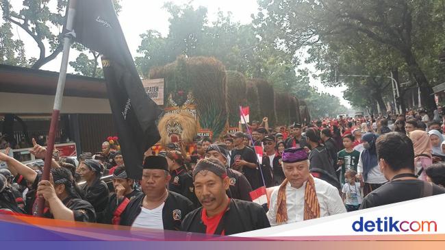 Kemenko PMK Gelar Pawai Budaya Reog Ponorogo, Diikuti Ribuan Orang