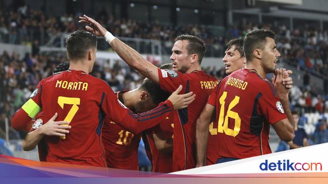 Morata Hat-trick, La Roja Pesta Gol 7-1