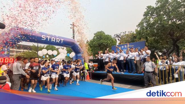 Peringati HUT ke-68, Kakorlantas Firman Buka Fun Run di GBK