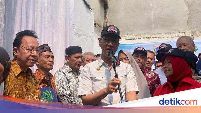 Heru Budi Serahkan 7 Kunci Rumah Layak Huni di Menteng Usai Direnovasi