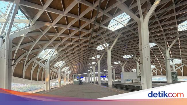 KCIC Pastikan Bagian Dalam Stasiun Kereta Cepat Halim Aman Usai Atap Terbakar