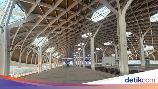 4 Pernyataan KCIC soal Viral Atap Stasiun Kereta Cepat Halim Bocor