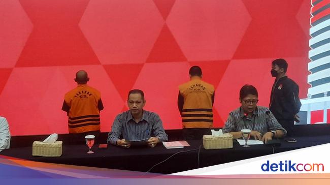 KPK Kembali Tahan 2 Tersangka Korupsi Beras Bansos Tahun 2020 di Kemensos