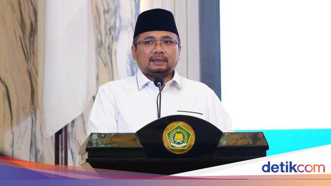 Menag Yaqut Terima Penghargaan Tokoh Transformasi Digital Pelayanan Keagamaan