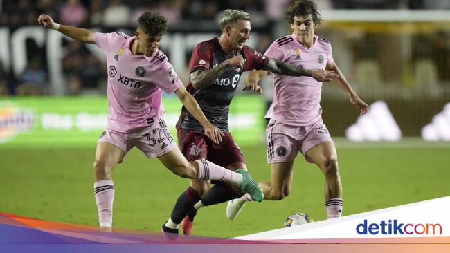 Messi Main Sebentar, The Herons Menang 4-0