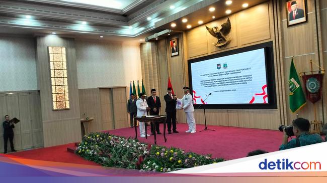 Pejabat Kemendagri Andi Ony Prihantoro Dilantik Jadi Pj Bupati Tangerang