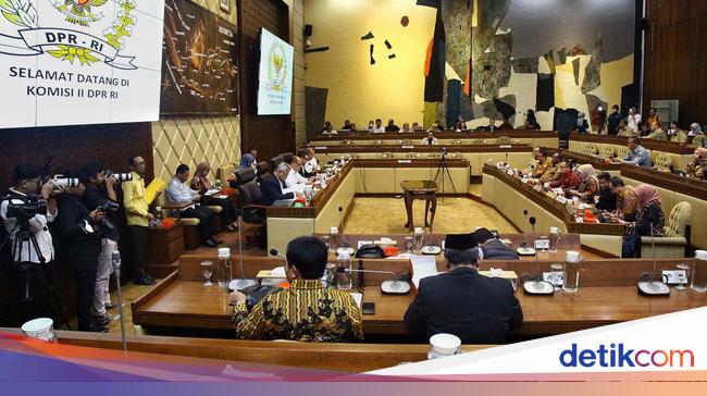 Komisi II DPR-Pemerintah Sepakat RUU ASN Dibawa ke Paripurna