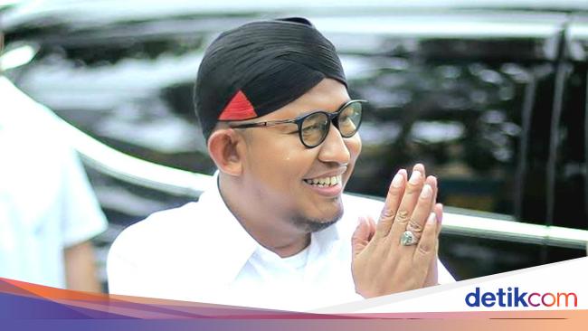 Cak Fauzi Tempel Ketat Emil Dardak