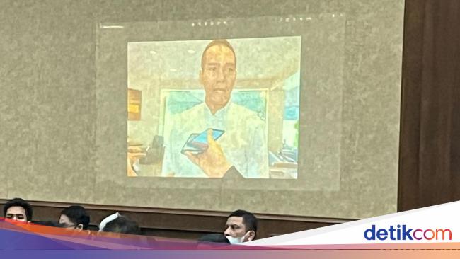 Terungkap Aliran Rp 66 M Korupsi BTS ke Eks Kiper Klub Bola di Bandung