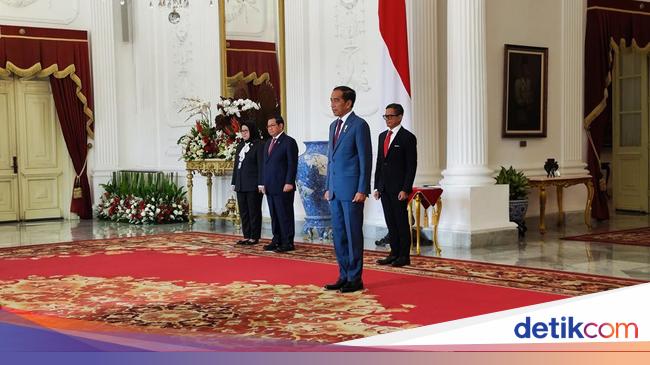 Jokowi Terima Surat Kepercayaan 12 Dubes Negara Sahabat, dari Inggris-Iran