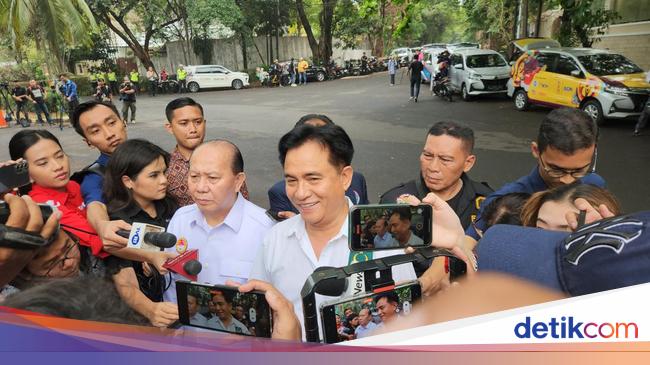 Yusril Ungkap Prabowo Temui SBY di Cikeas Pagi Ini Sebelum Daftar ke KPU