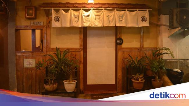 Menjajal Makan Malam Khas Negeri Sakura yang Lagi Hits di Little Japan